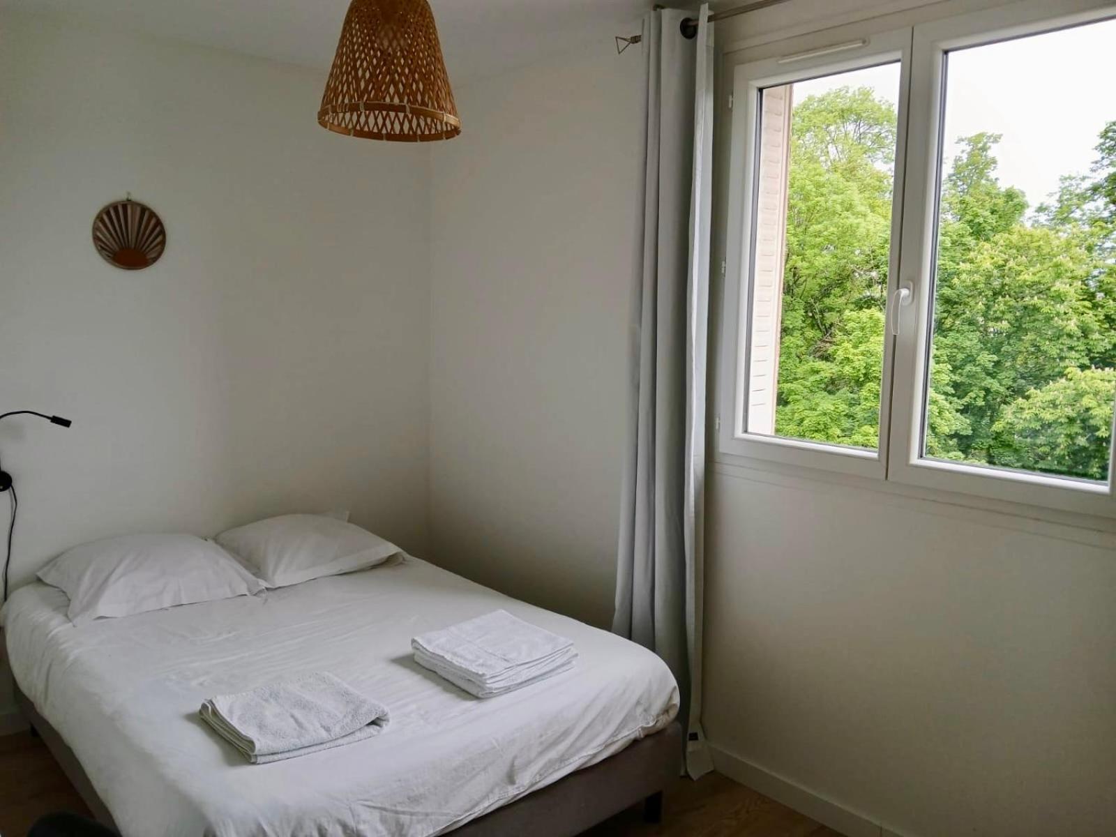 Appartement Lumineux 3 Chambres - Parking Gratuit, Tout Equipe - Besancon Appartement