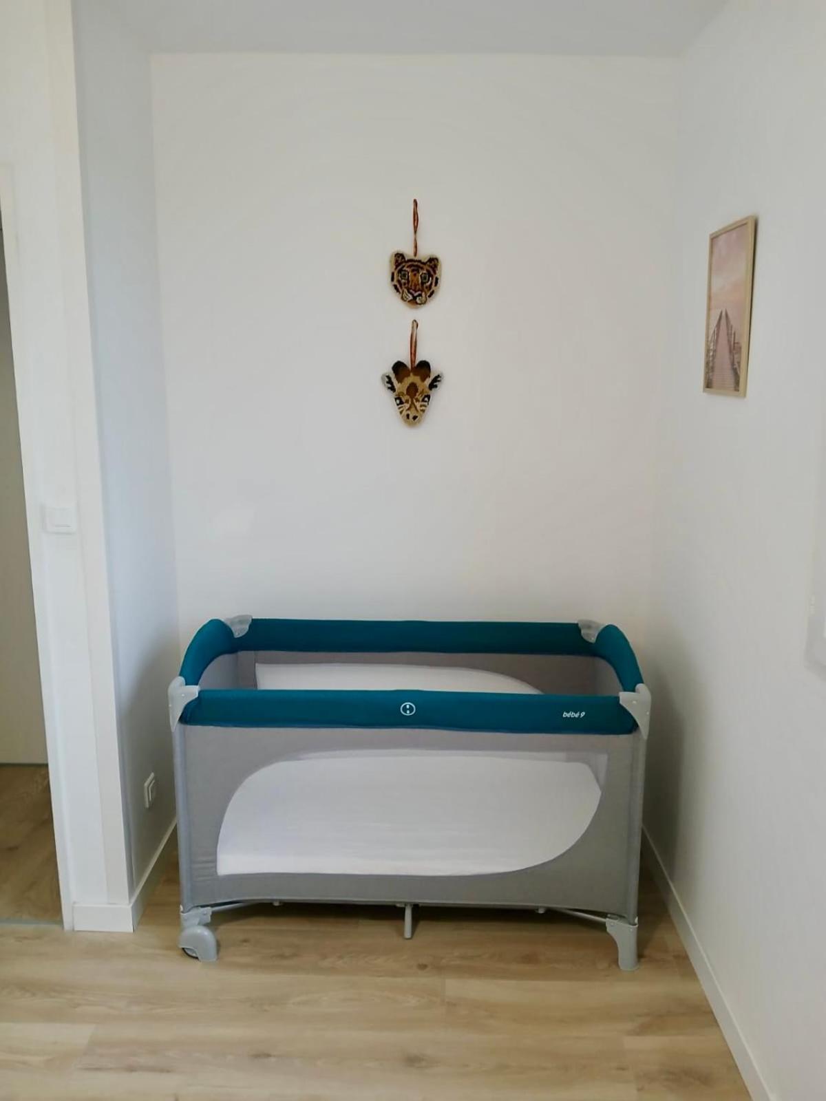 Appartement Lumineux 3 Chambres - Parking Gratuit, Tout Equipe - Besancon *