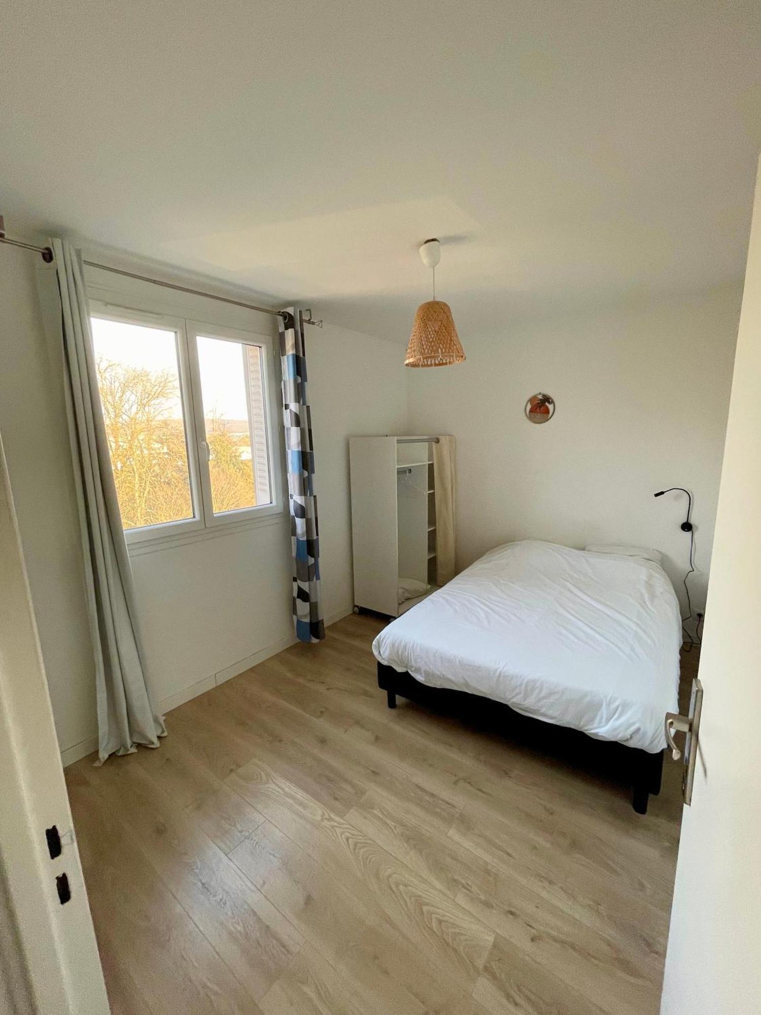 Appartement Lumineux 3 Chambres - Parking Gratuit, Tout Equipe - Besancon Appartement Besançon